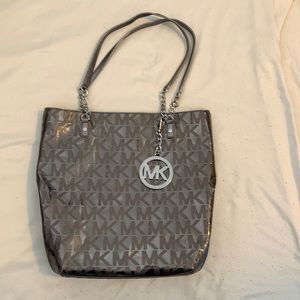 Michael kors grey/brown purse. Like new.